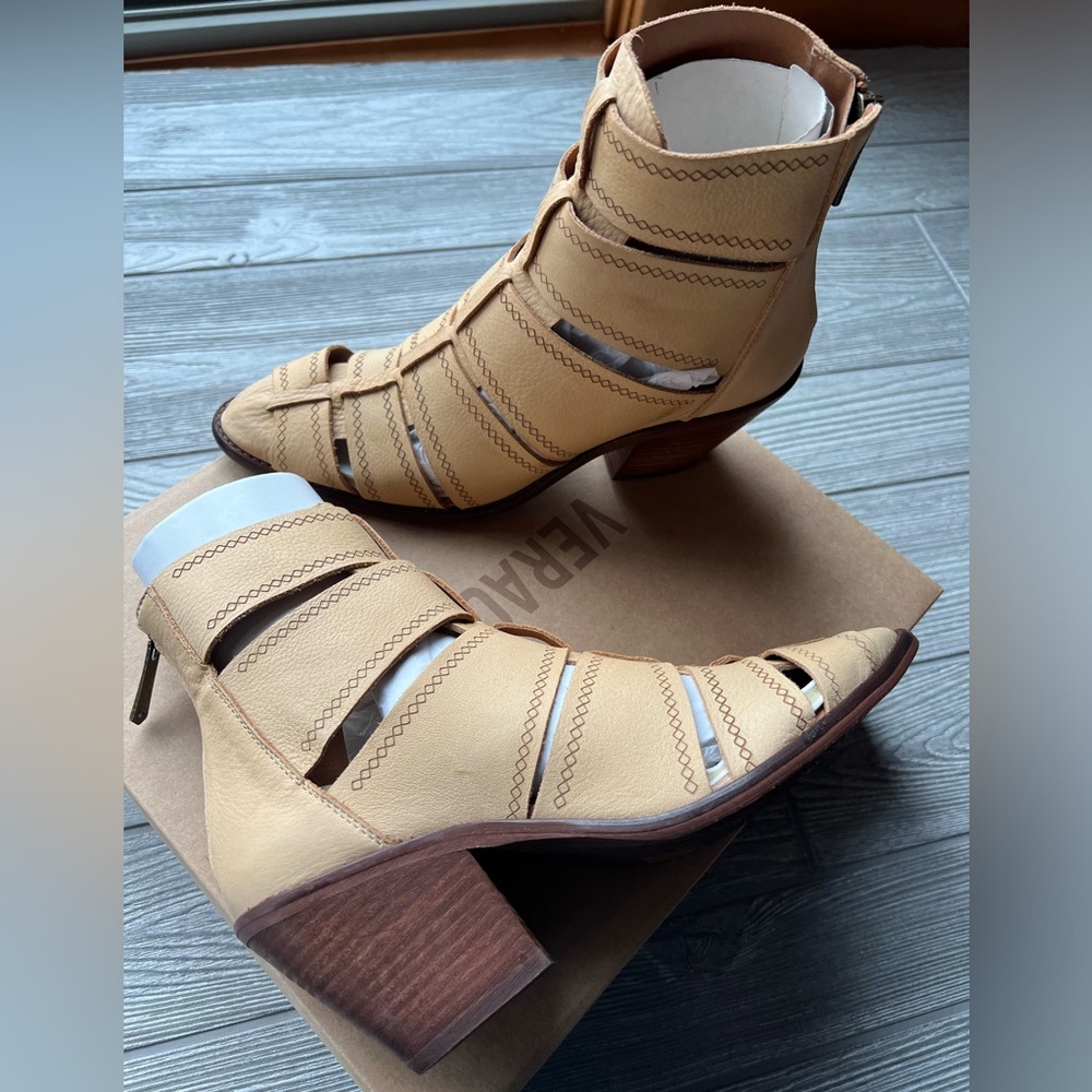 Sundance, Veracruz Lex, brand cage booties, NWT, 40, golden tan, Spain made,firm - Picture 7 of 16